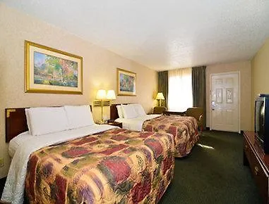 Super 8 By Wyndham Hermitage Nashville 2*,  USA