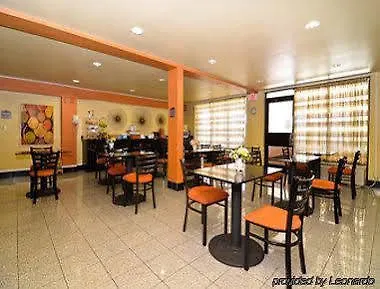 Super 8 by Wyndham Hermitage Nashville Motel